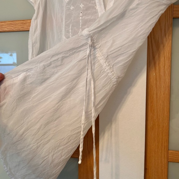 Johnny Was sheer blouse 100% rayon size small - Picture 5 of 6